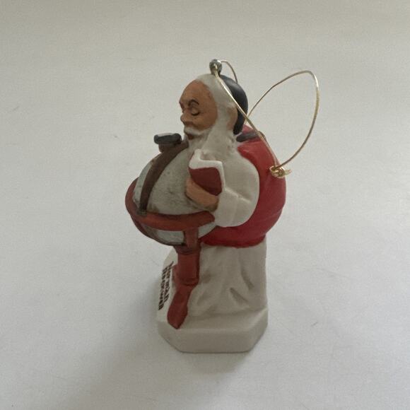 1980‎ Norman Rockwell Porcelain Santa Christmas Ornament Olde World Traditional - Picture 2 of 9